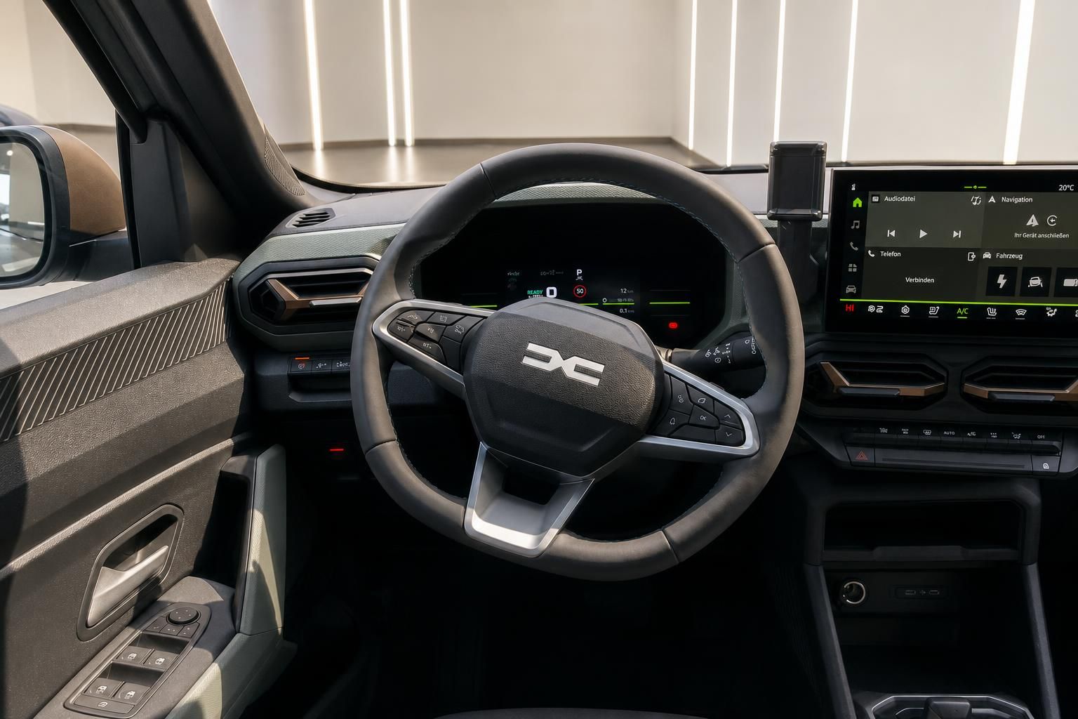 Dacia Duster Cockpit mit Lenkrad und digitalem Infotainment-Display