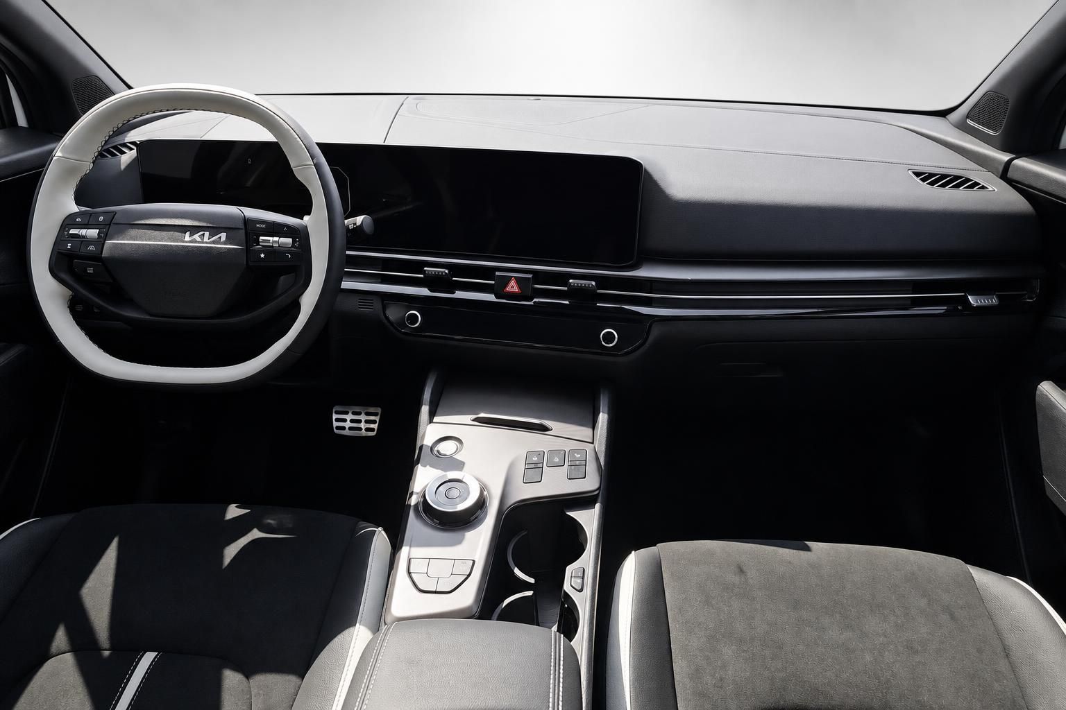 Kia Sportage Cockpit mit Lenkrad und digitalem Display