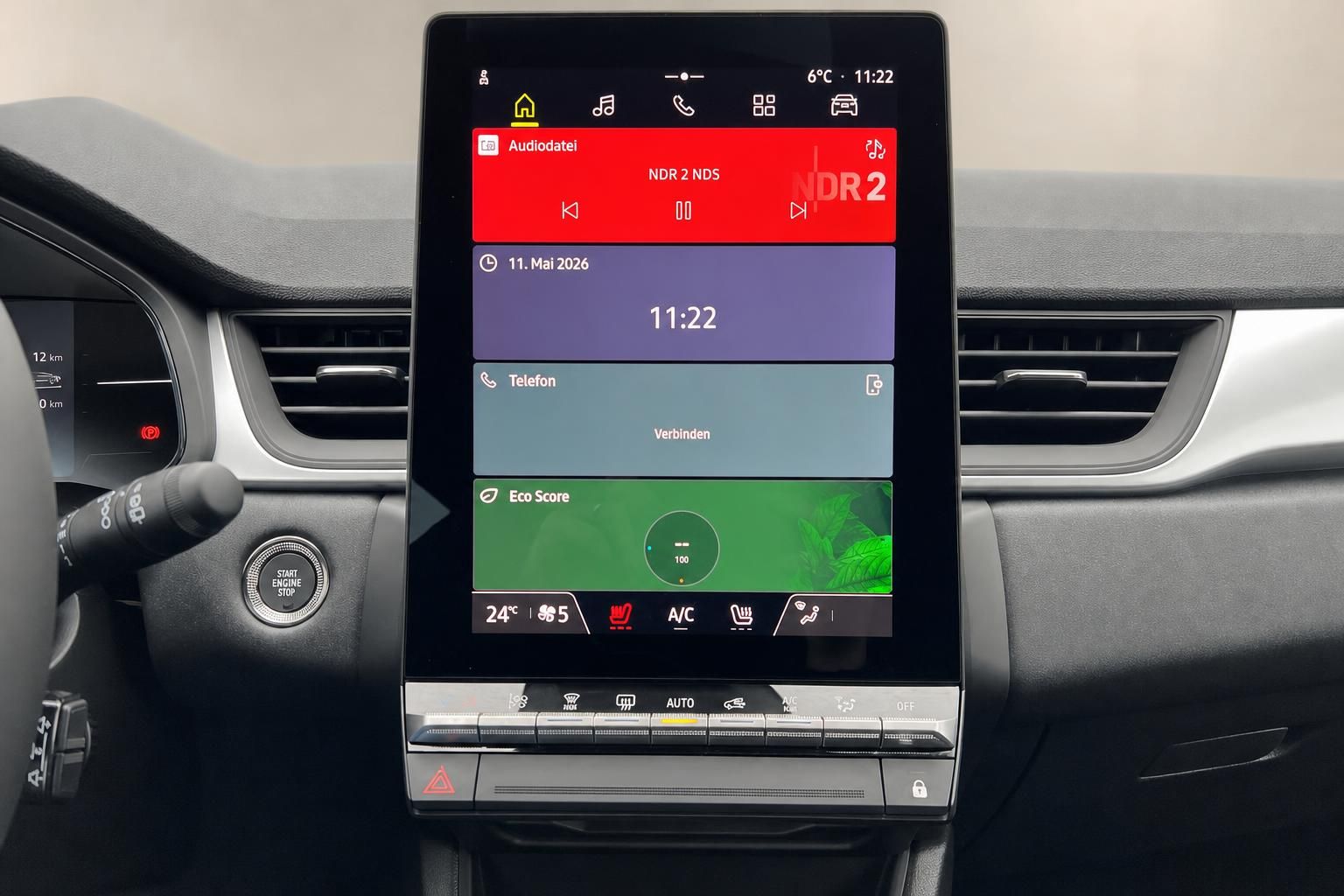 Renault Infotainment-System mit Touchscreen und Klimabedienung - Mittelkonsole Detail