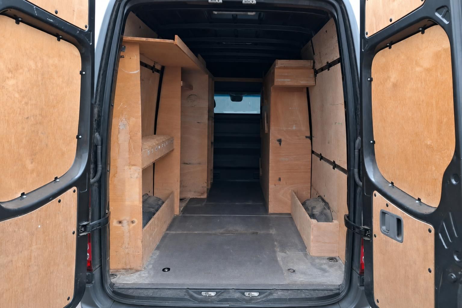 Mercedes-Benz Sprinter - Bild 10 von 15