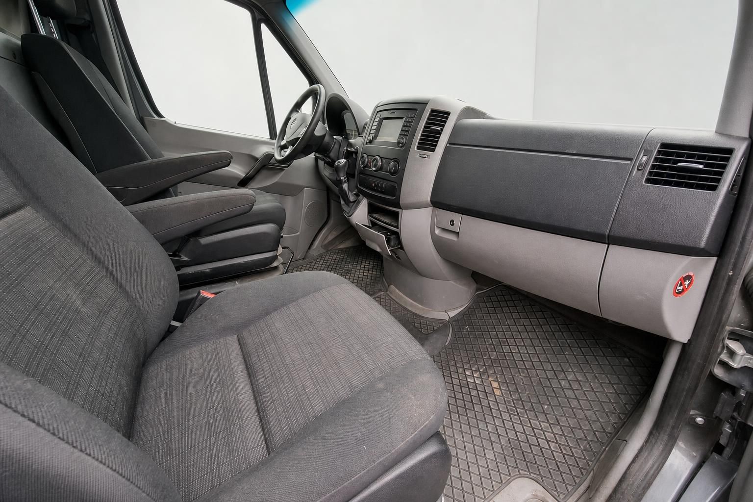 Mercedes-Benz Sprinter - Bild 15 von 15