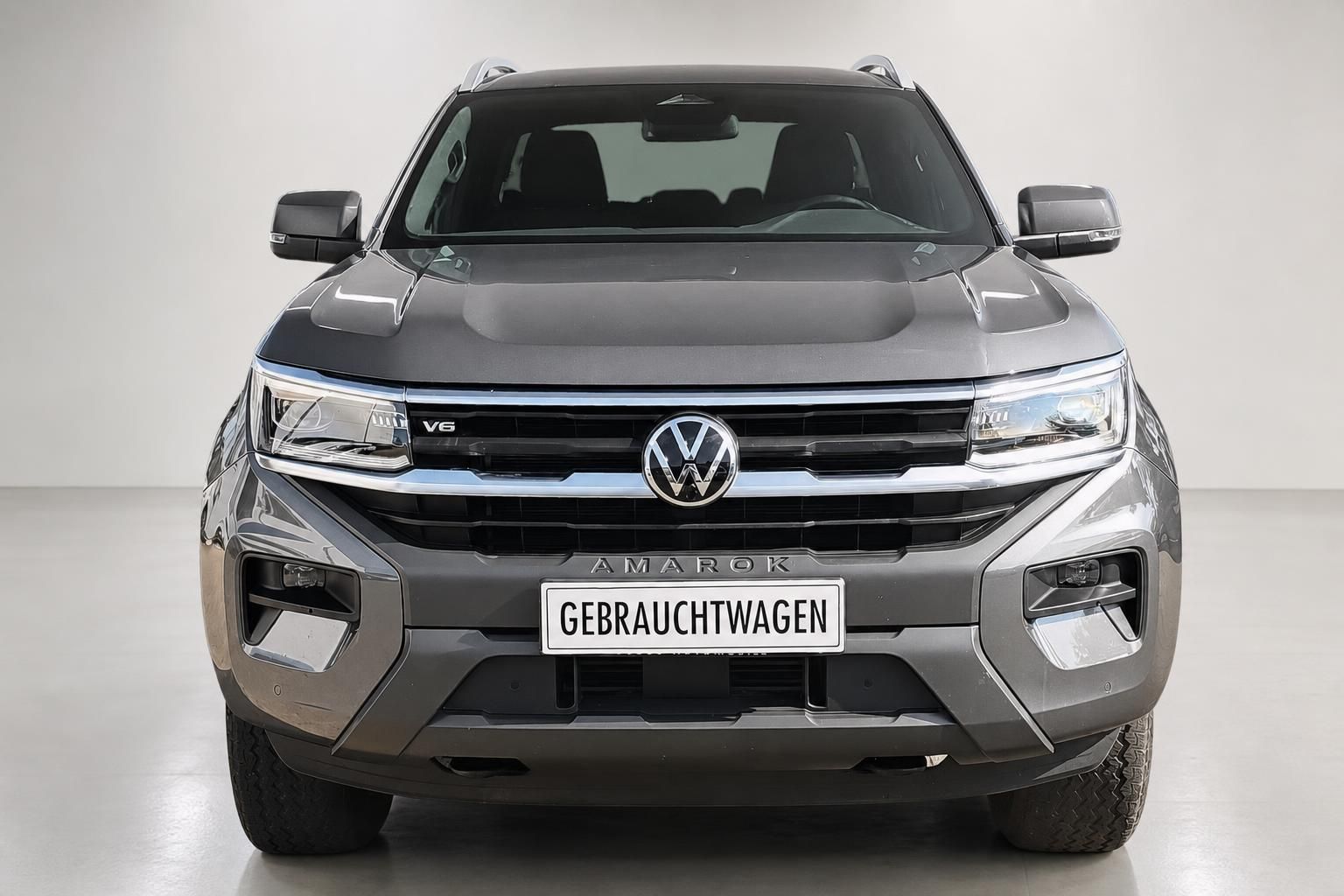 VW Amarok V6 Pan Americana Gebrauchtwagen Frontansicht grau