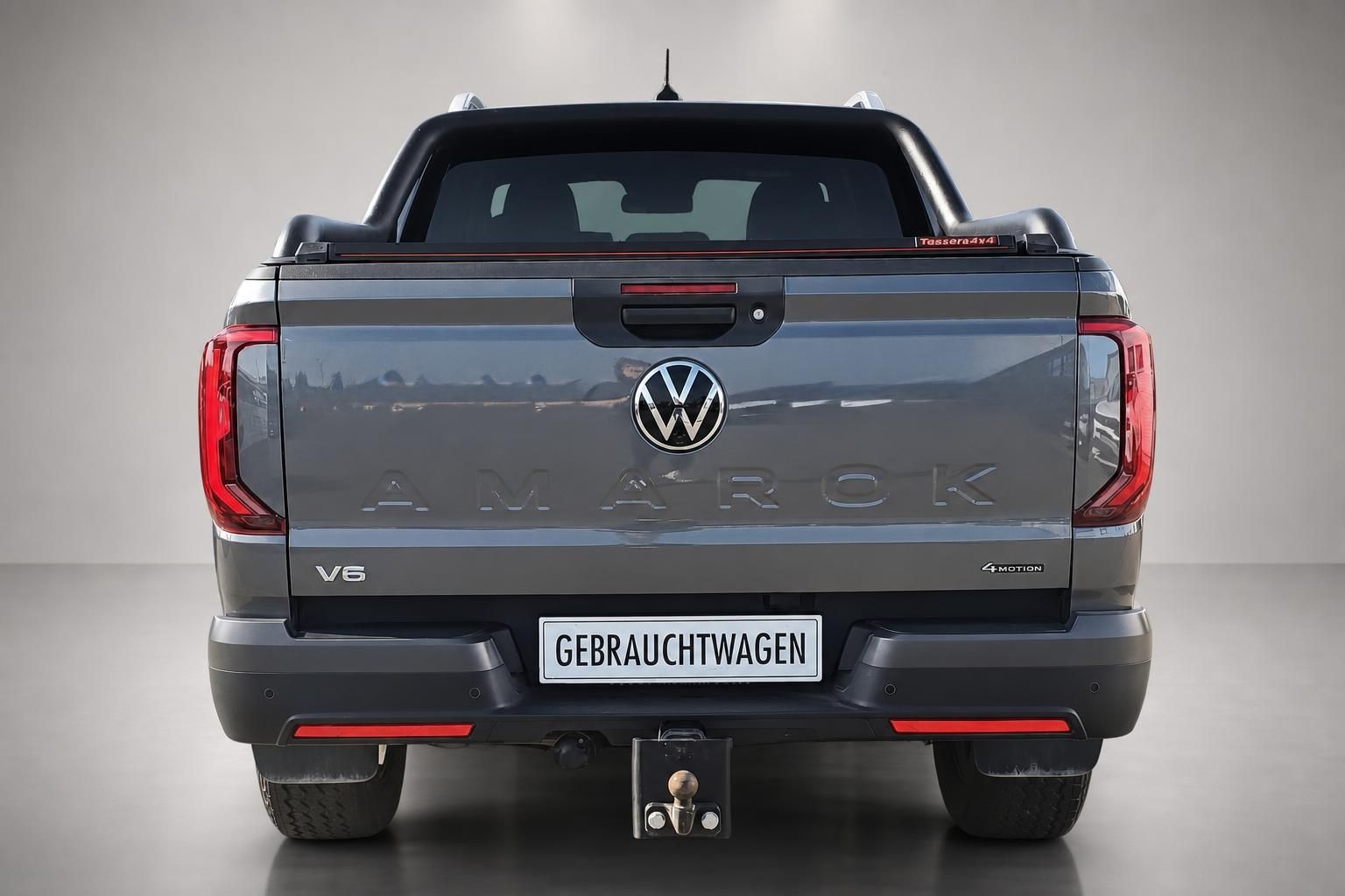 VW Amarok V6 4Motion Heckansicht, Pickup mit Anhängerkupplung