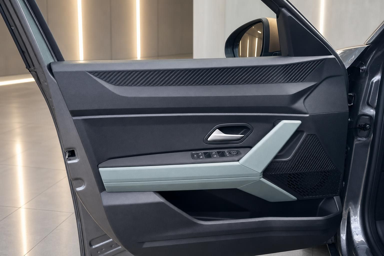 Auto Türverkleidung innen mit Fensterheber-Bedienung und modernem Design