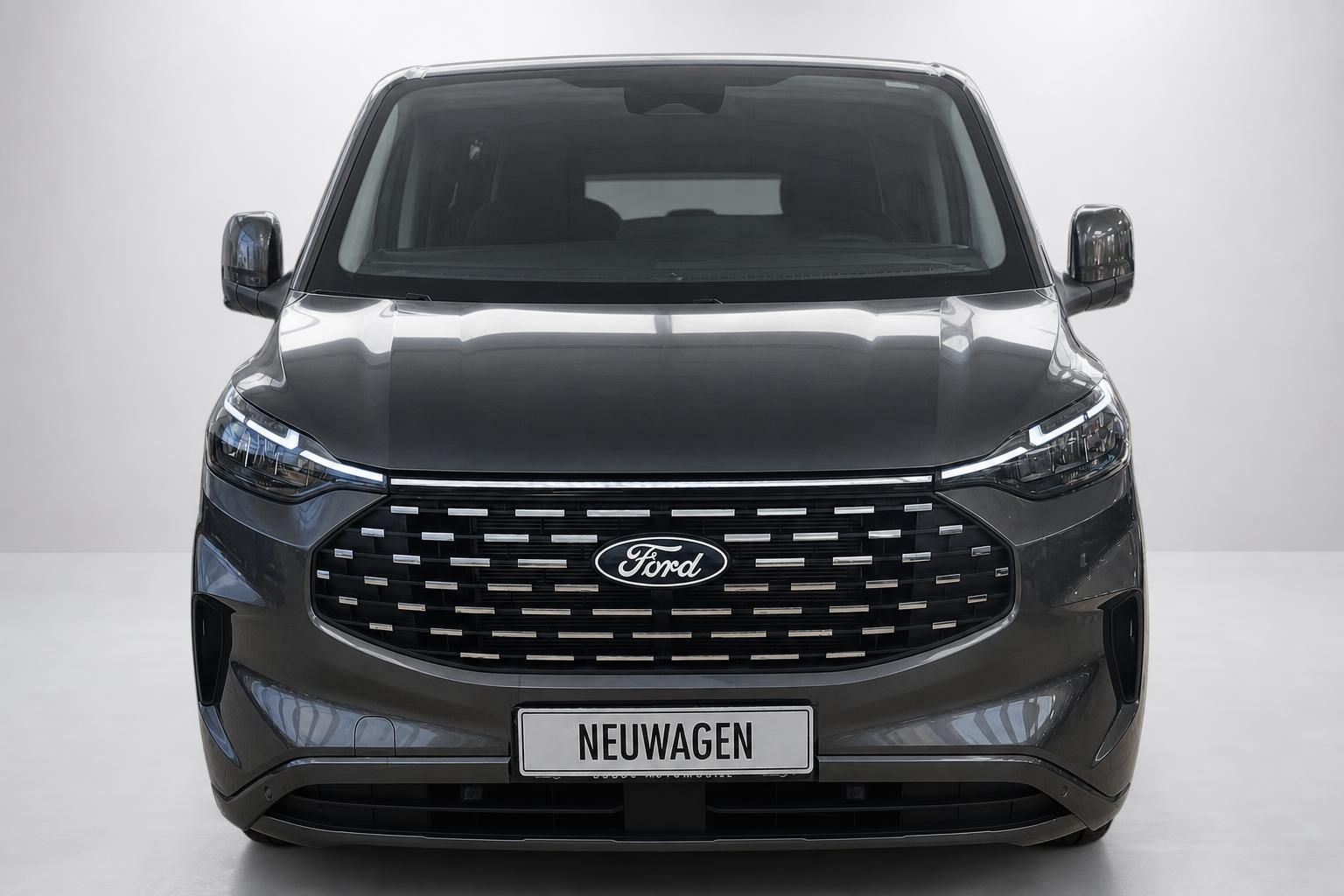 Ford Van Frontansicht grau metallic Neuwagen mit LED-Scheinwerfern