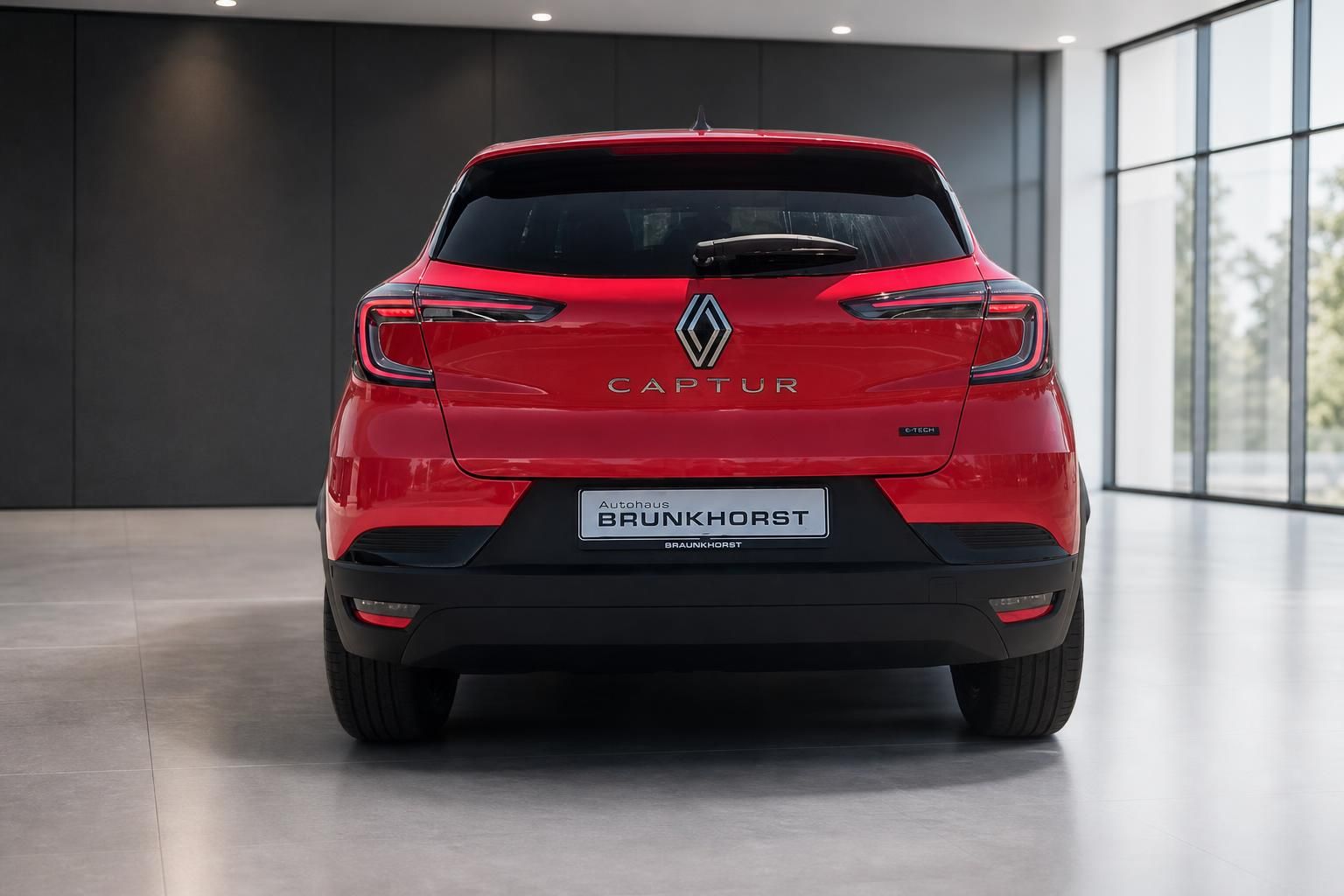 Renault Captur E-Tech Hybrid rot Heckansicht im Autohaus Brunkhorst
