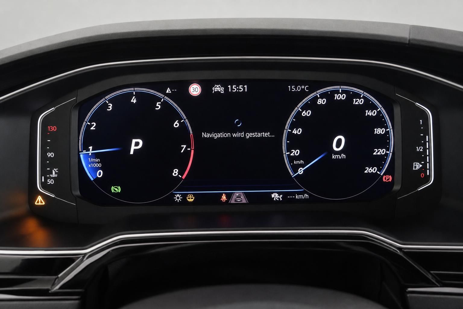VW Cockpit Digitaltacho mit Drehzahlmesser und Navigationsanzeige