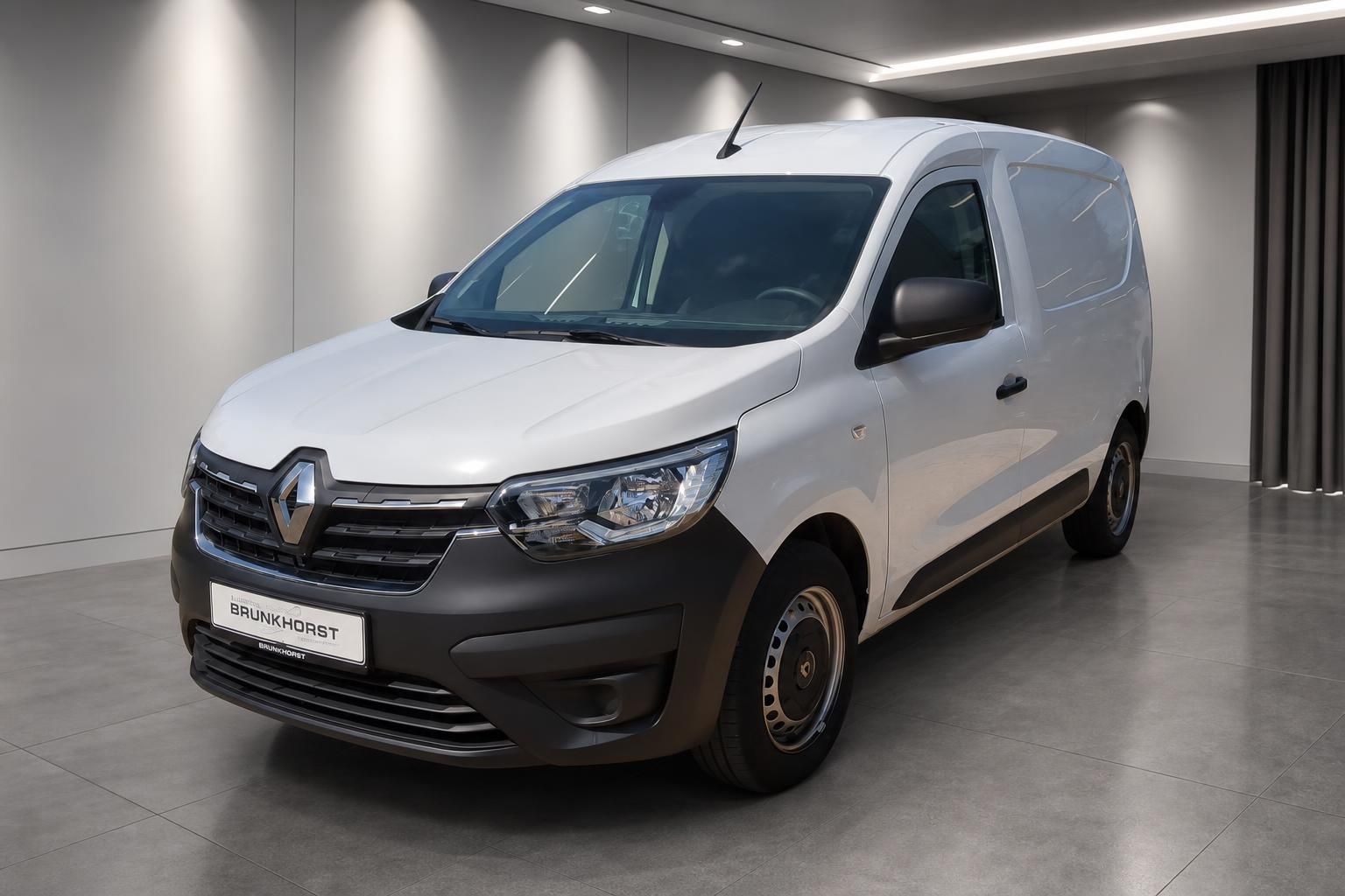 Renault Express Kastenwagen weiß Frontschräge links im Autohaus Brunkhorst