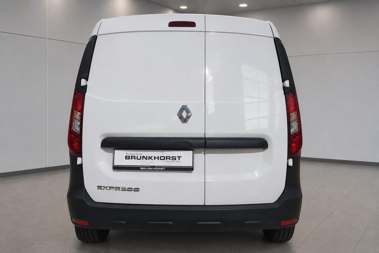 Renault Express Kastenwagen weiß Heckansicht im Autohaus Brunkhorst