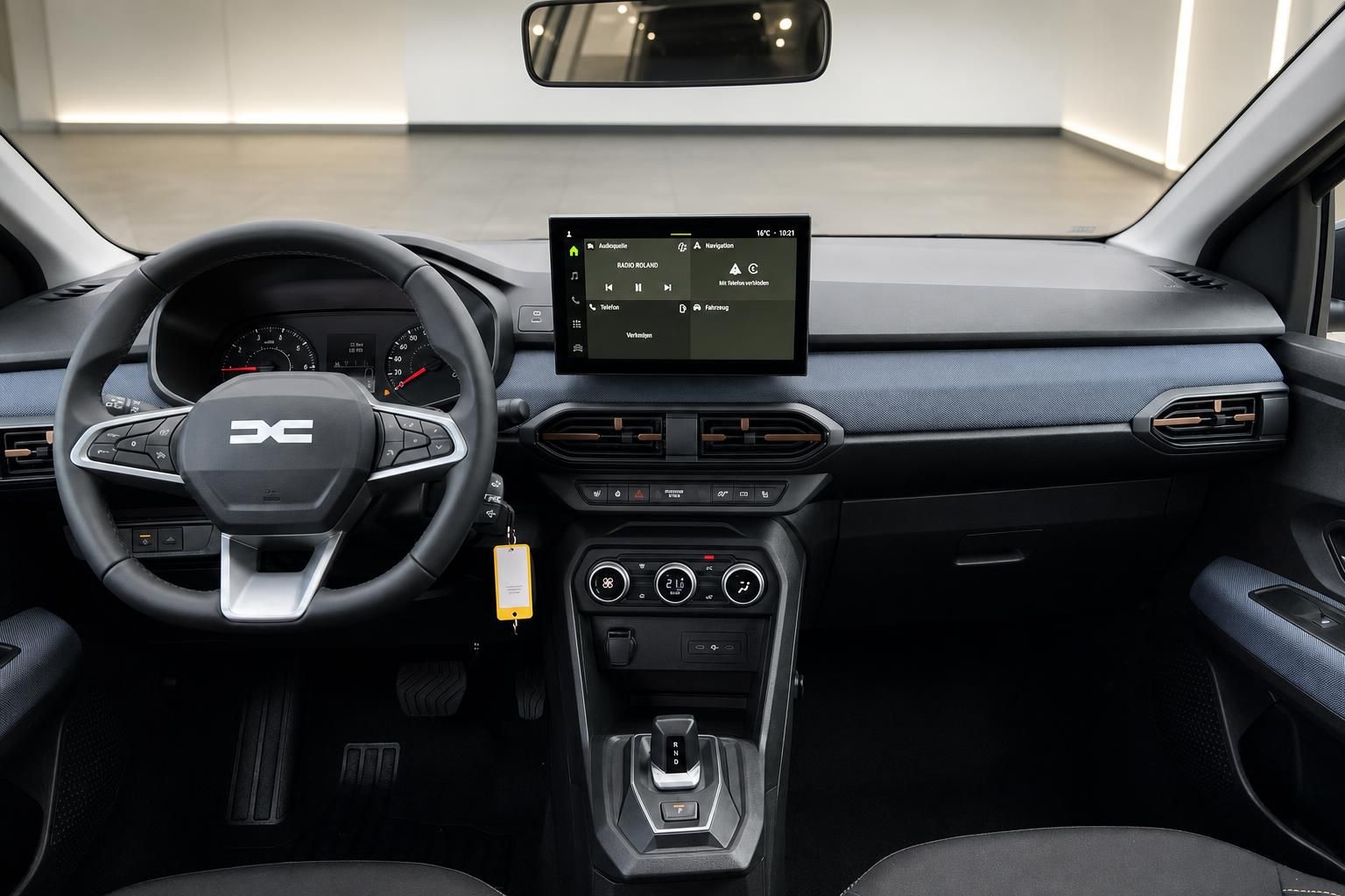 Dacia Sandero Cockpit mit Multimedia-Display und Lenkrad