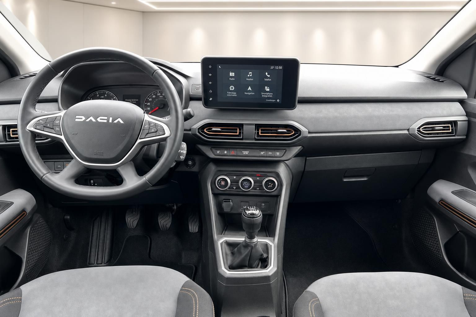 Dacia Cockpit mit Lenkrad, Touchscreen und Mittelkonsole im Überblick