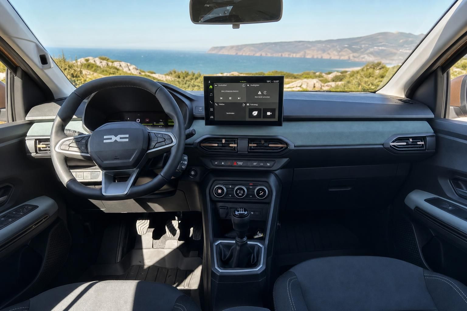Dacia Sandero Stepway Armaturenbrett Dashboard mit Touchscreen und Mittelkonsole Innenansicht