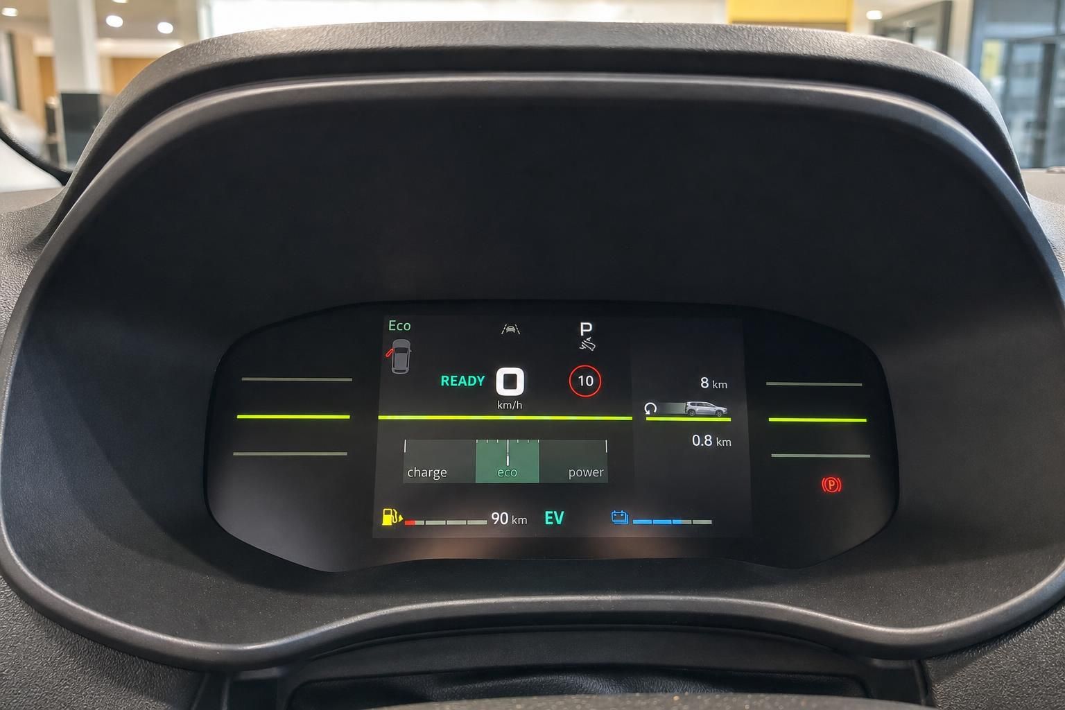Digitales Kombiinstrument mit Elektrofahrzeug-Display und Eco-Modus im Fahrzeug-Cockpit