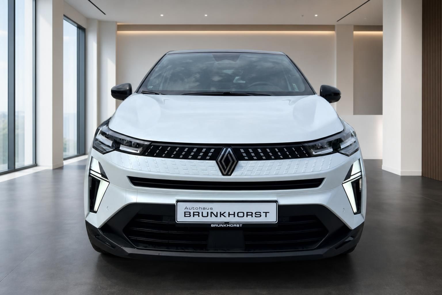 Renault Captur Frontansicht in Weiß mit modernem LED-Design im Autohaus Brunkhorst