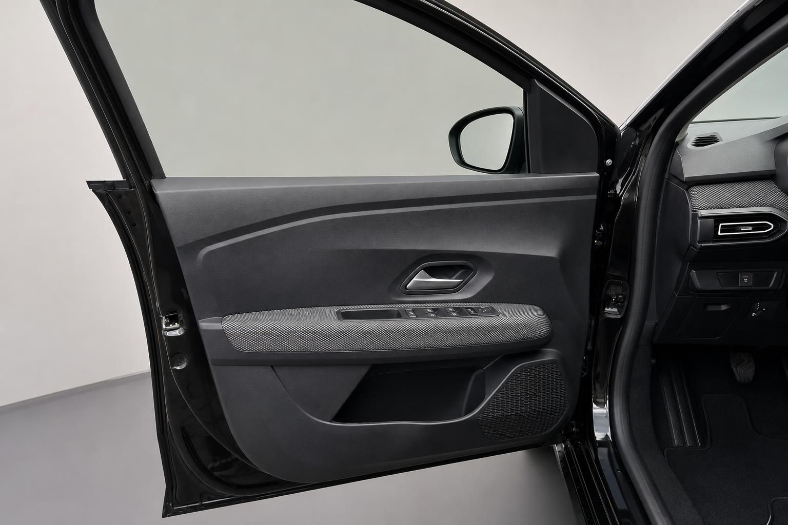Dacia Auto Innenraum Türverkleidung mit Fenstersteuerung und Türgriff Detail