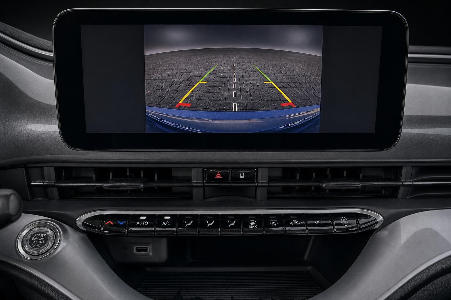 Rueckfahrkamera Display im Fiat Infotainmentsystem mit Einparkhilfe