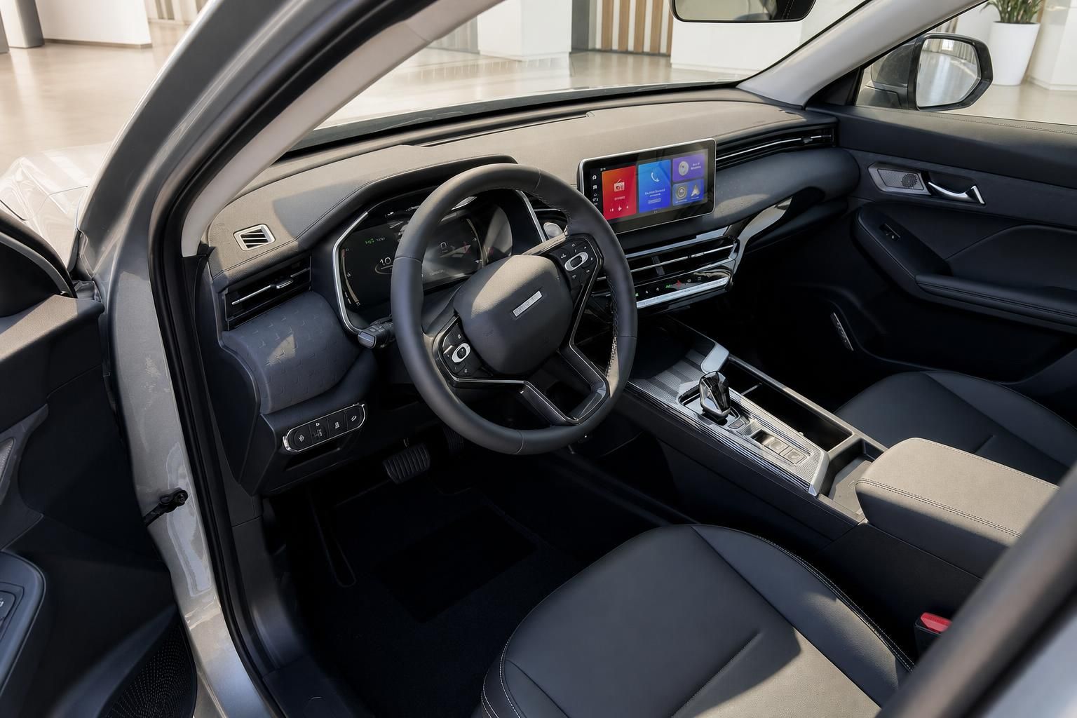 Haval SUV Innenraum Fahrerseite mit Lenkrad, Cockpit und großem Touchscreen