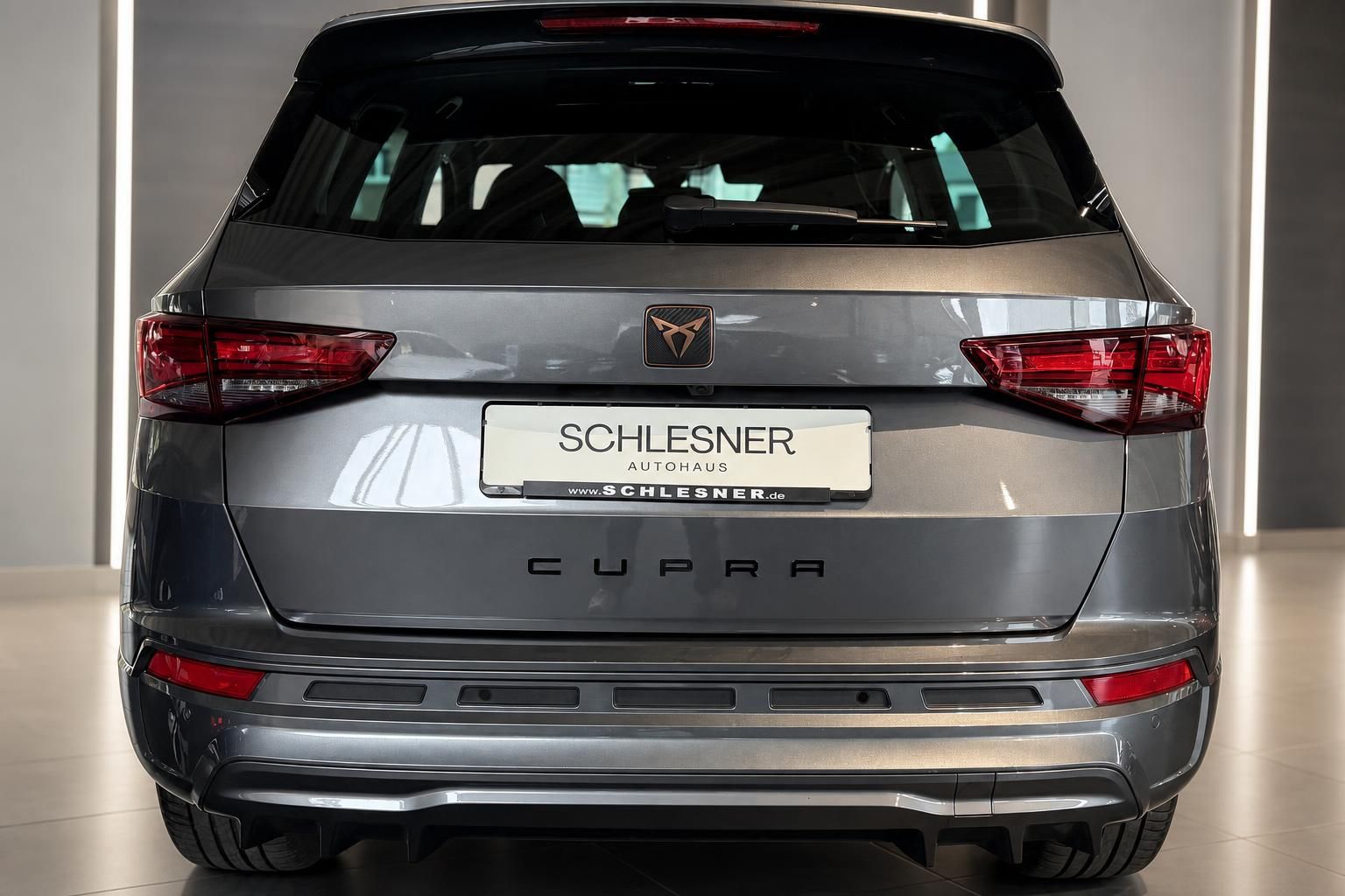 Cupra Ateca Heckansicht mit Kennzeichenhalter Autohaus Schlesner