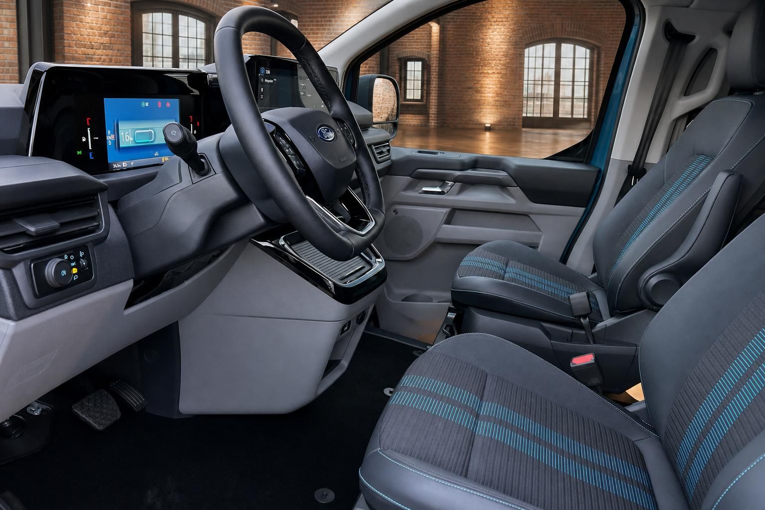 Ford Transit Innenraum mit Lenkrad und Digitalcockpit im Detail