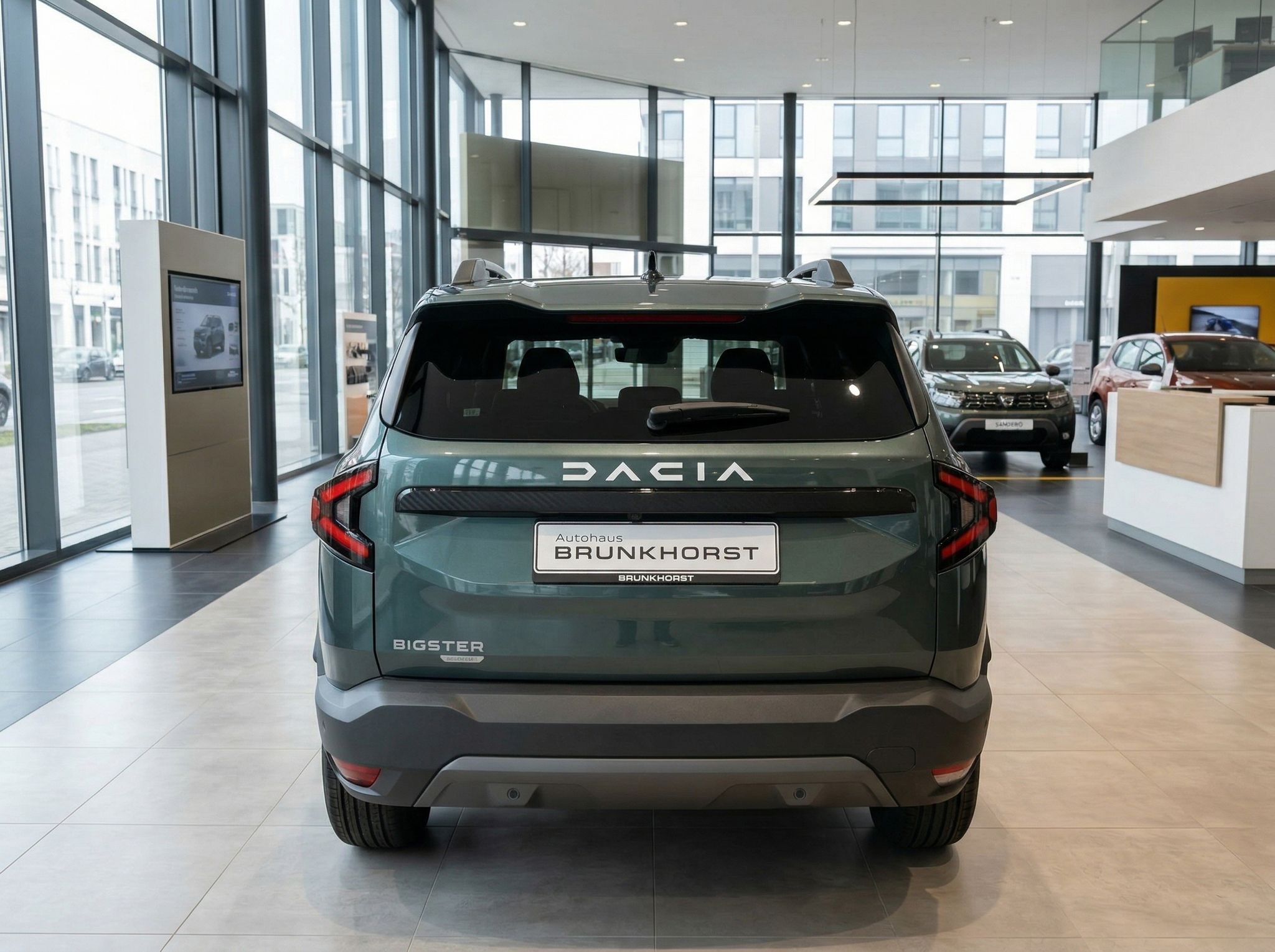 Dacia Bigster SUV Heckansicht mit DACIA Logo im Autohaus Brunkhorst