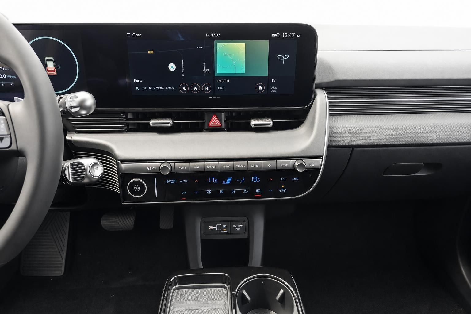 Hyundai Infotainment Display und Klimabedienung im Detail