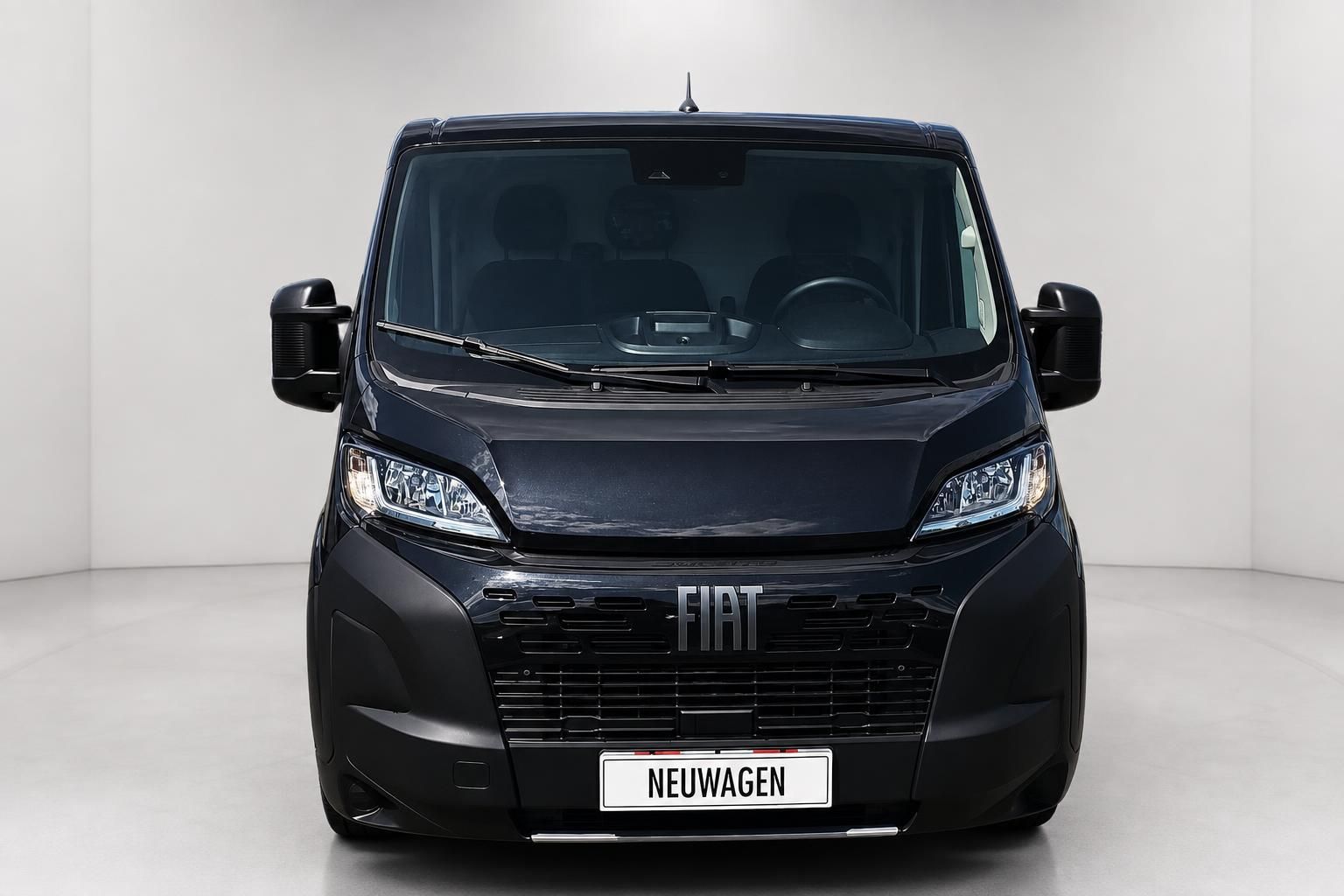 Fiat Ducato schwarz Frontansicht Neuwagen Transporter