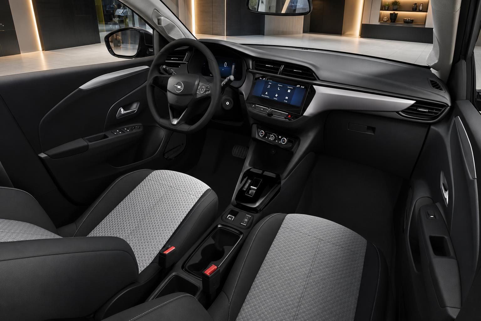 Opel Corsa Cockpit mit Lenkrad und digitalem Infotainment-System