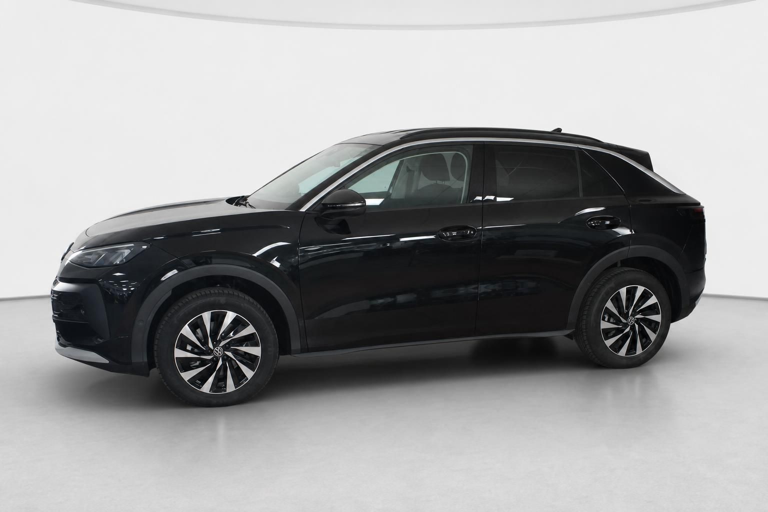 VW SUV schwarz Seitenansicht im Studio