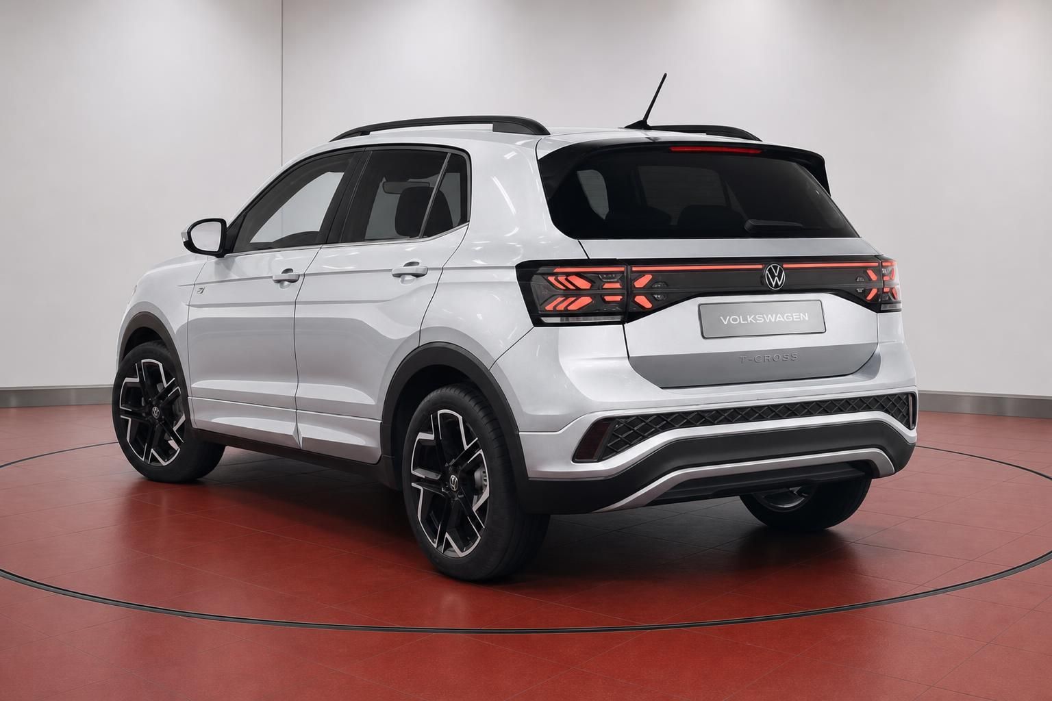 Volkswagen T-Cross Heckansicht in Silber mit LED-Rückleuchten