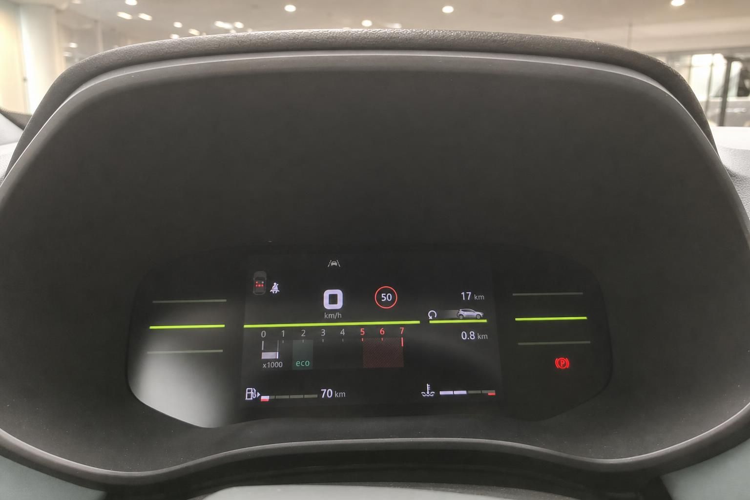 Dacia Digitaltacho mit Geschwindigkeitsanzeige und Fahrdaten