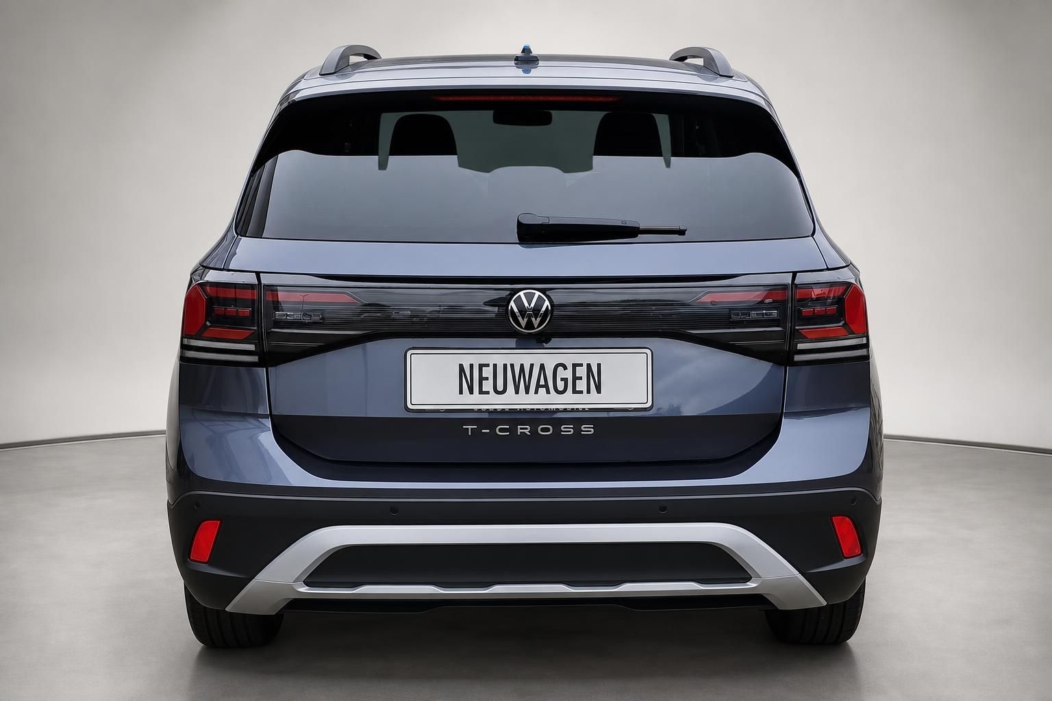 VW T-Cross Heckansicht blau Neuwagen Rückleuchten Detail