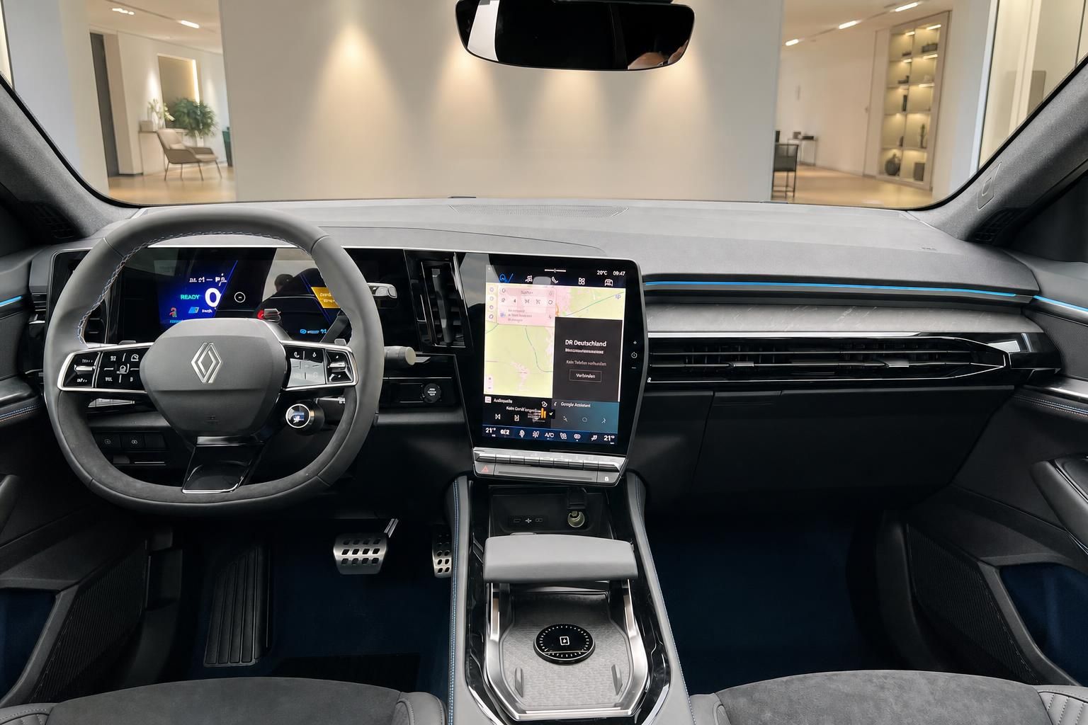 Renault Rafale Cockpit – Digitales Kombiinstrument, großer Touchscreen und Mittelkonsole