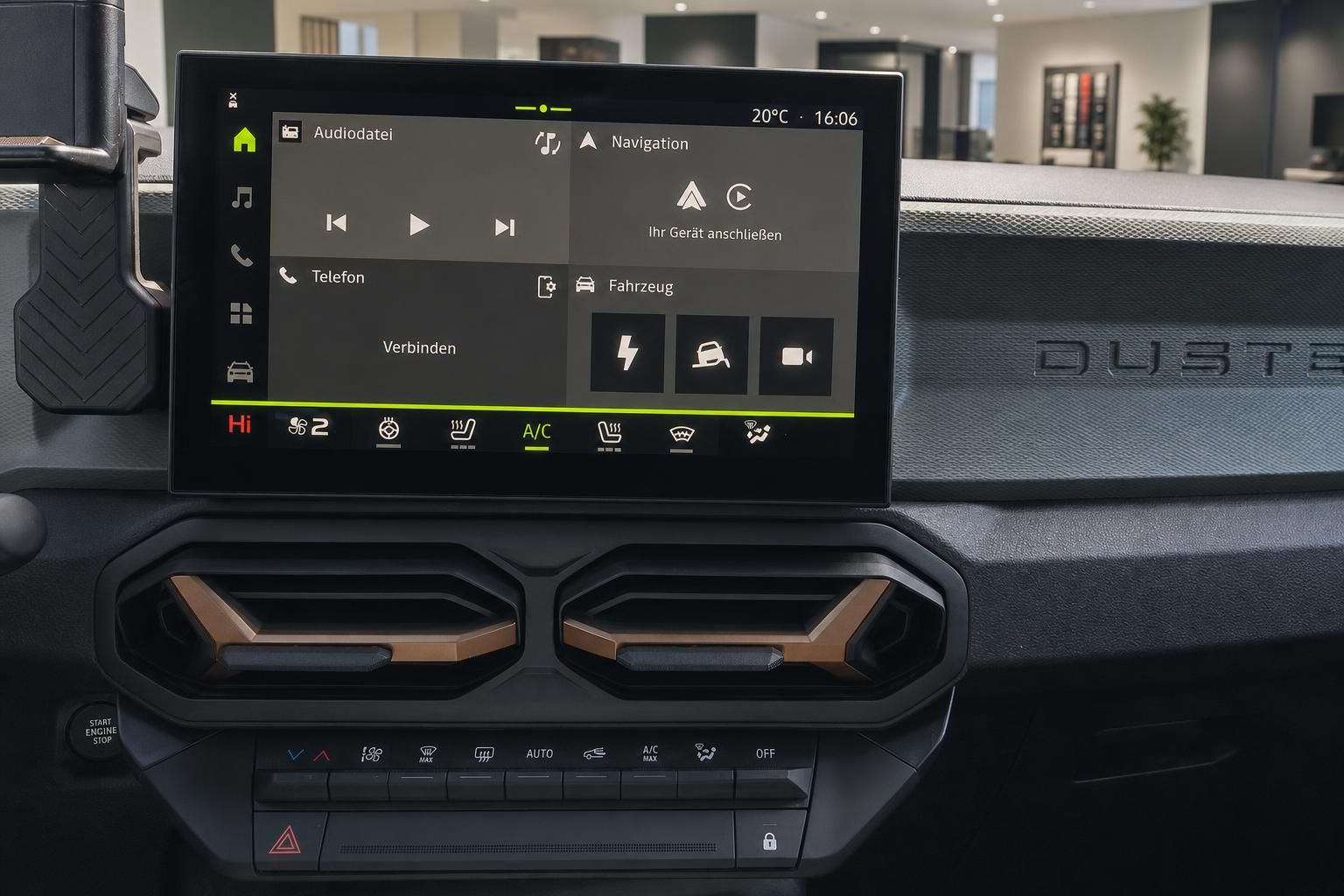 Dacia Duster Infotainment-Touchscreen mit Navigation und Fahrzeugmenue