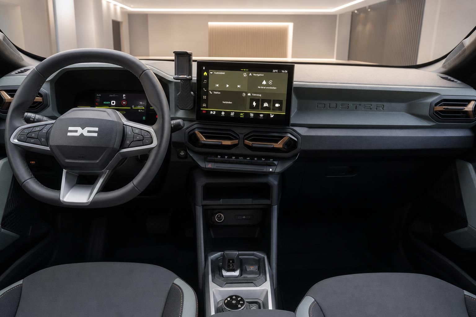 Dacia Duster Cockpit mit Lenkrad und Touchscreen Infotainment