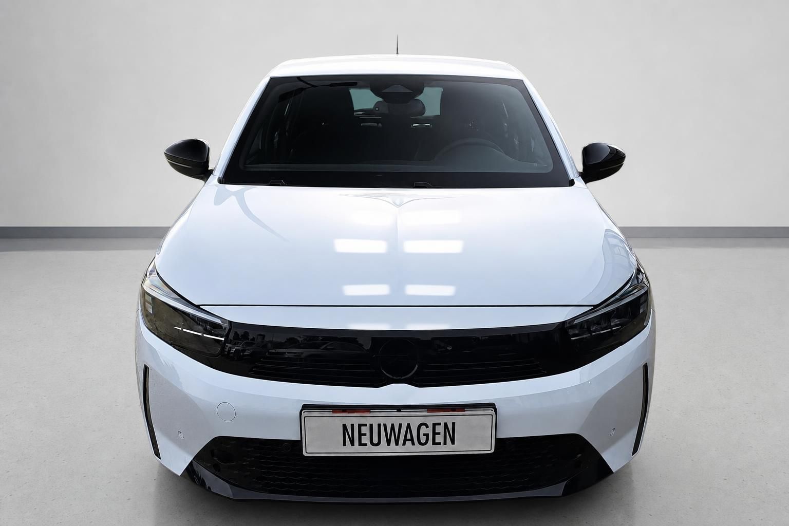 Opel Corsa weiß, Frontansicht mit Kennzeichen Neuwagen