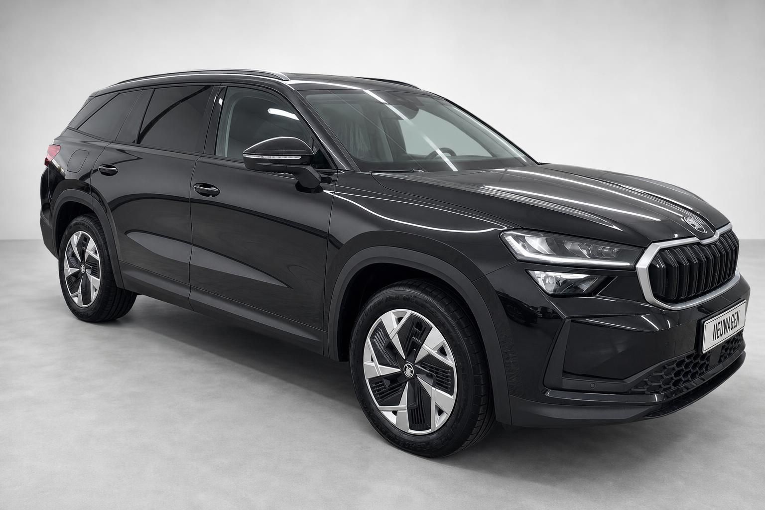Skoda Kodiaq schwarz Frontansicht Neuwagen SUV