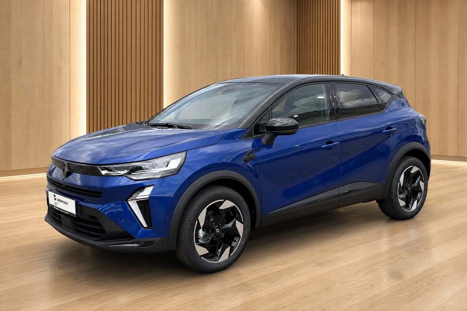 Renault Captur blau Frontansicht schräg links – SUV Neufahrzeug Bekemeier