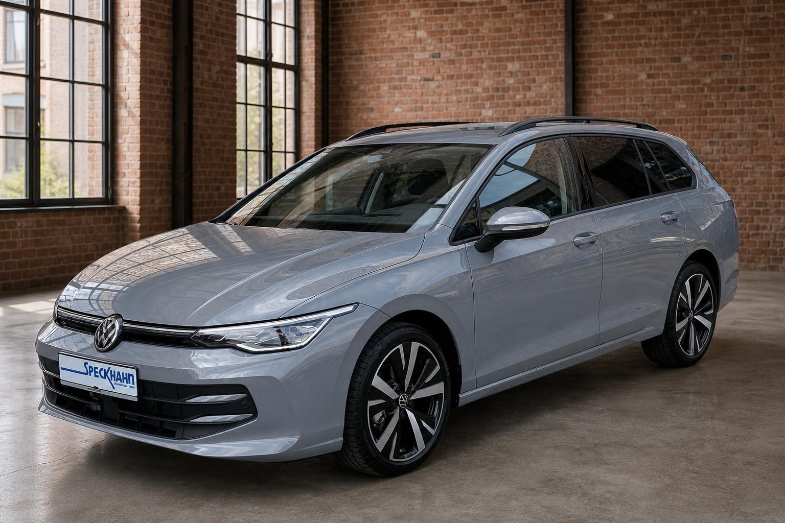 Volkswagen Golf VIII Variant 1.5 TSI 85 kW Life Kamera SHZ Navigationssystem HEAD-UP-Display