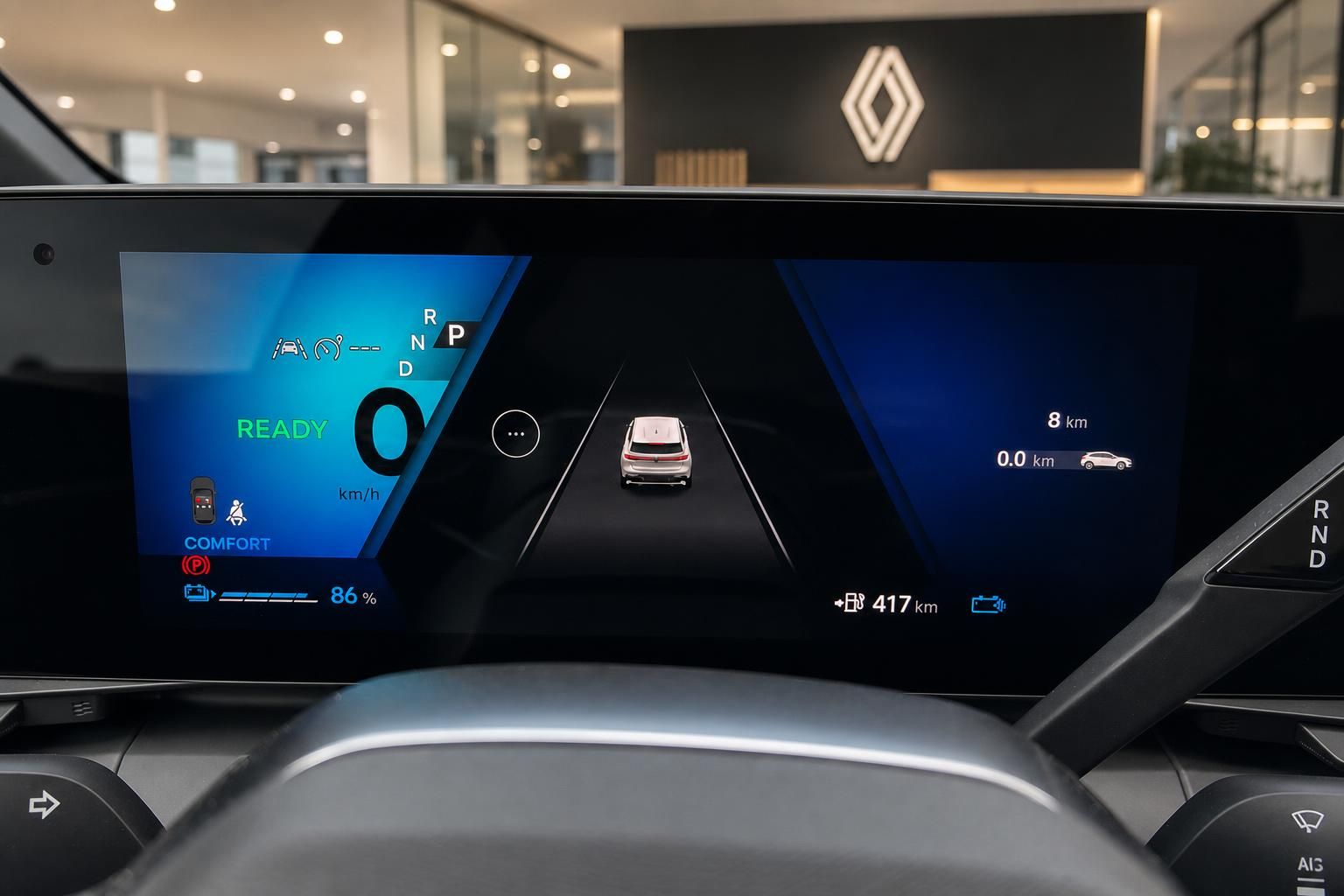 Digitales Cockpit mit Rückfahrkamera-Ansicht und Fahrzeugstatus im Innenraum
