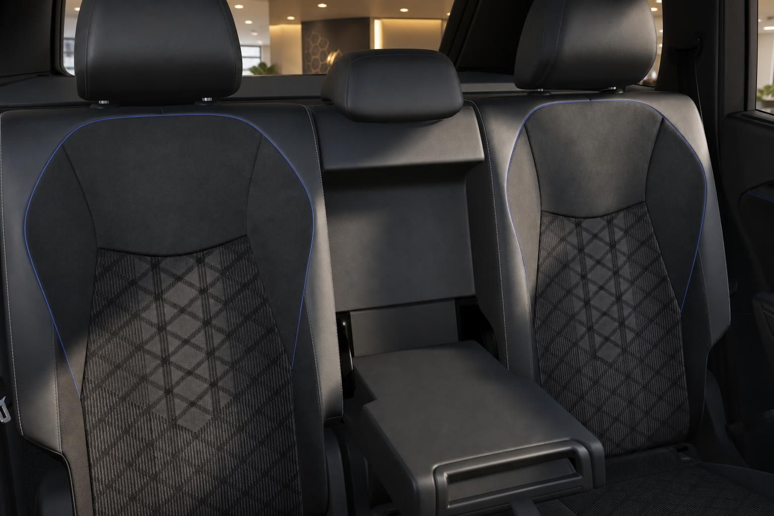 VW Tayron Rücksitze mit klappbarer Armlehne im Detail