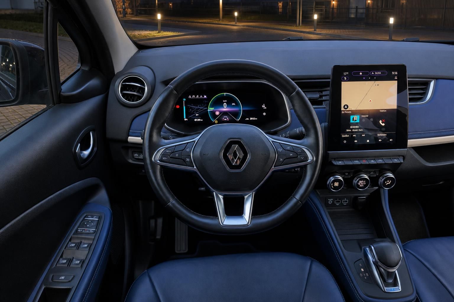 Renault Zoe Fahrerbereich mit Lenkrad, Display und Automatikschaltung