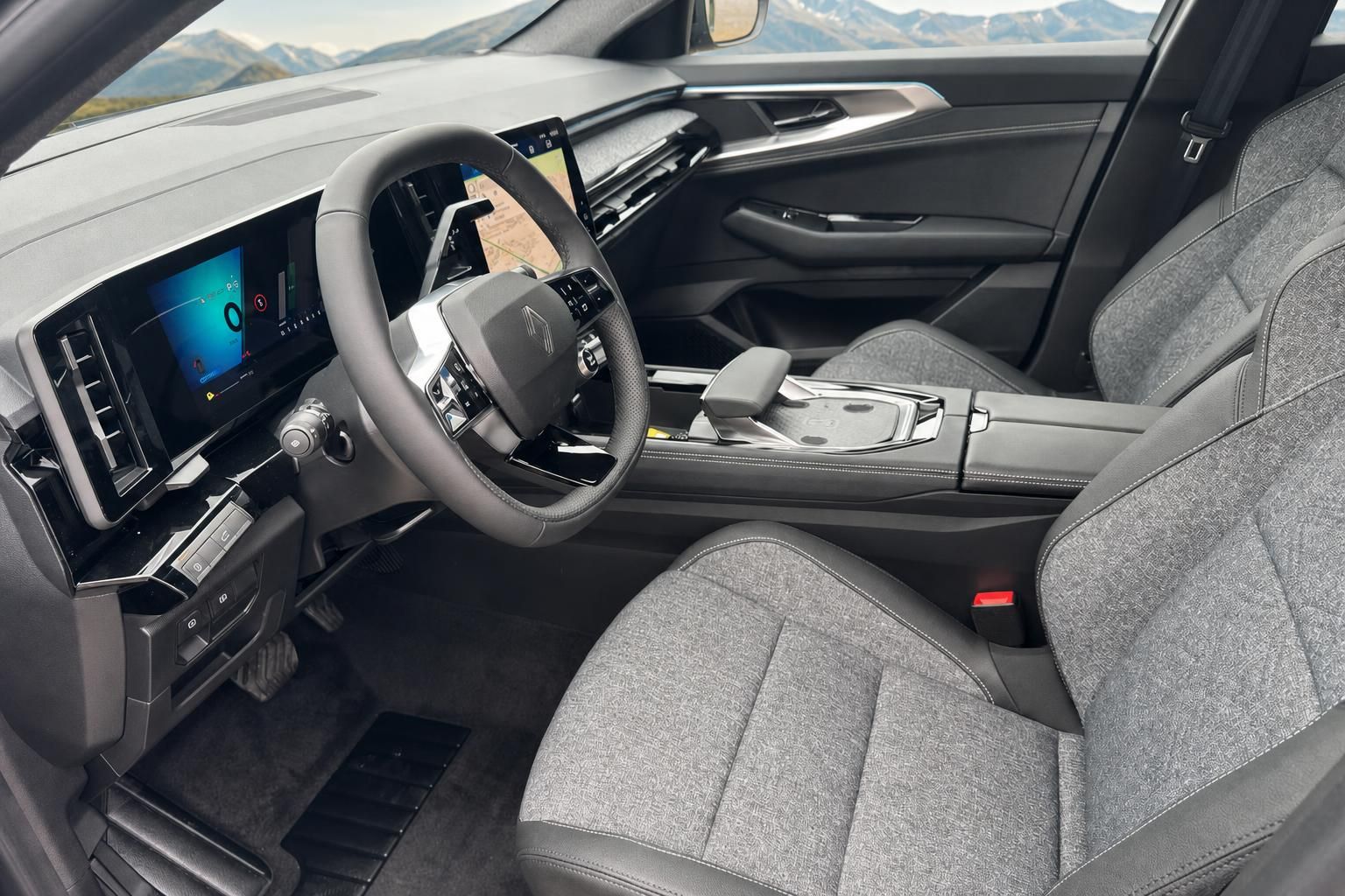 Renault Austral Innenraum - modernes Cockpit mit digitalen Displays und hochwertiger Ausstattung