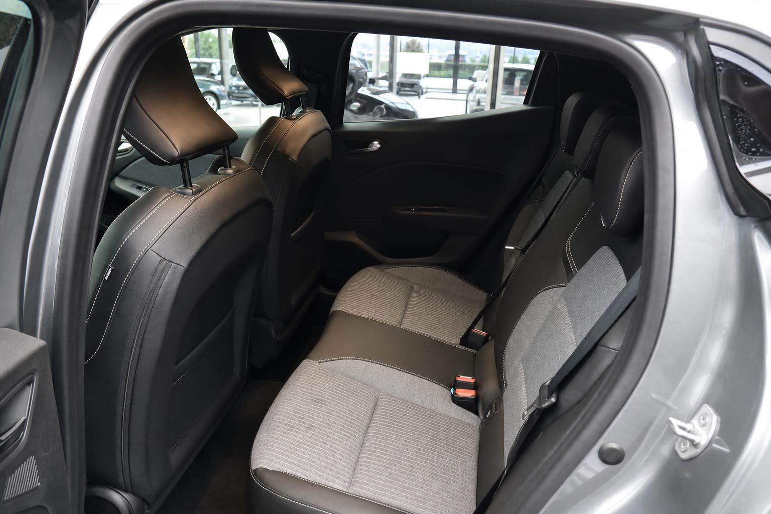 Renault Clio Rücksitze und Fahrgastraum im Detail