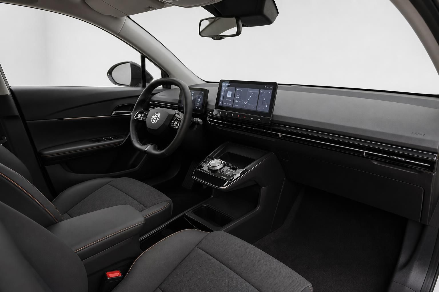 MG Innenraum mit Cockpit, Lenkrad und Touchscreen-Display