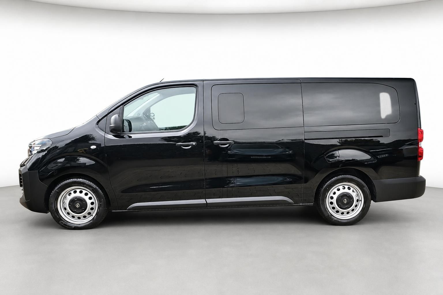 Opel Vivaro schwarz Seitenansicht Kastenwagen Neuwagen Profil