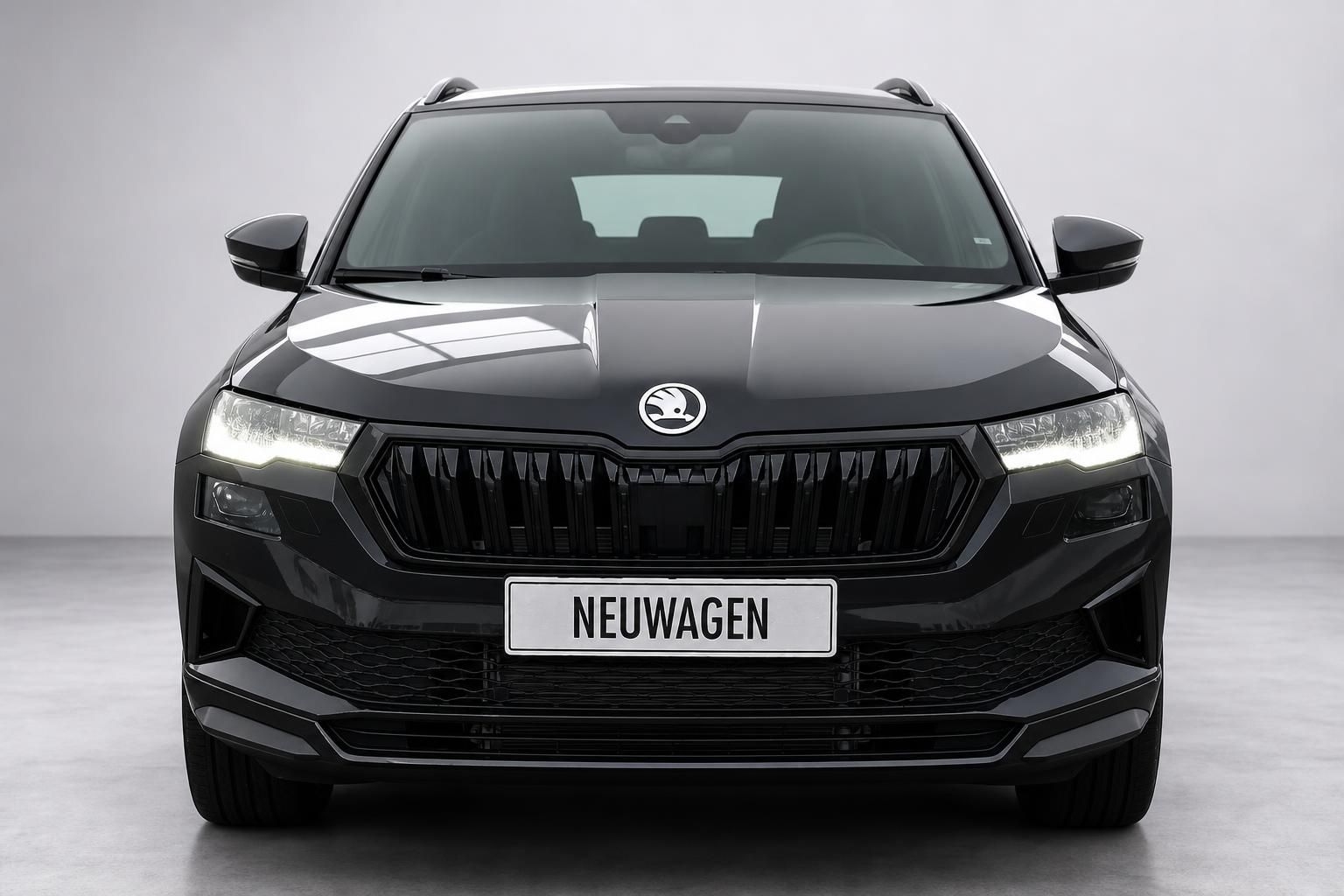 Schwarzer Skoda Kodiaq SUV Frontansicht mit Kuehlergrill