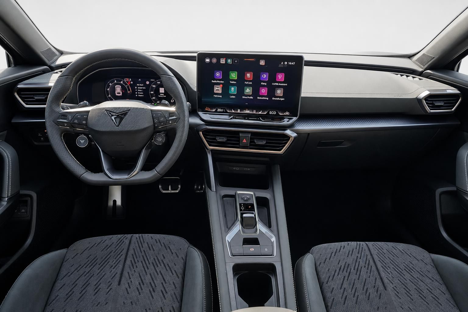 Cupra Cockpit mit Lenkrad, Digitaltacho und Infotainment-Display