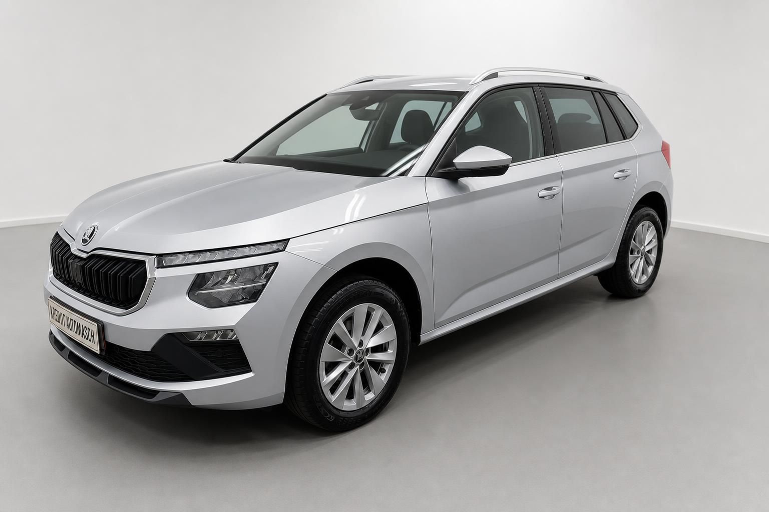 Skoda Kamiq Silber Gebrauchtwagen, Frontansicht schräg von vorne