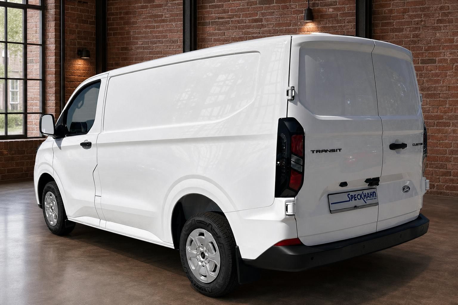 Ford Transit Custom weiss Schraegheck hinten links Aussenansicht Transporter Nutzfahrzeug