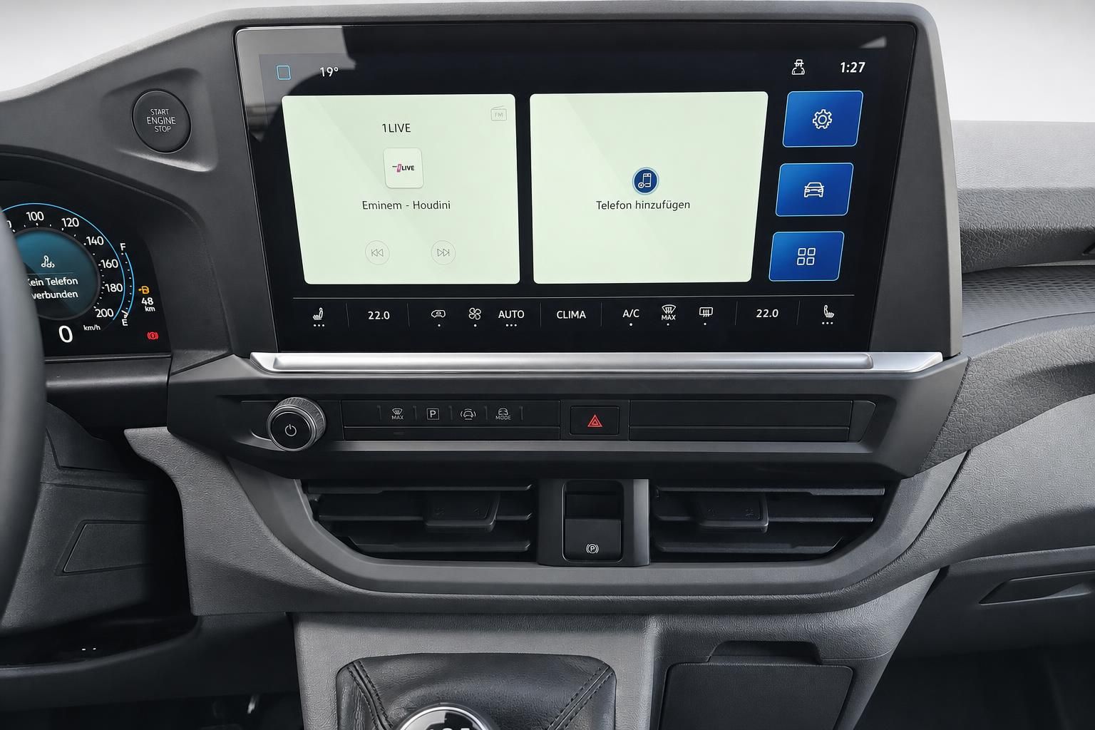 VW Transporter Infotainment Touchscreen und digitales Kombiinstrument Nahaufnahme